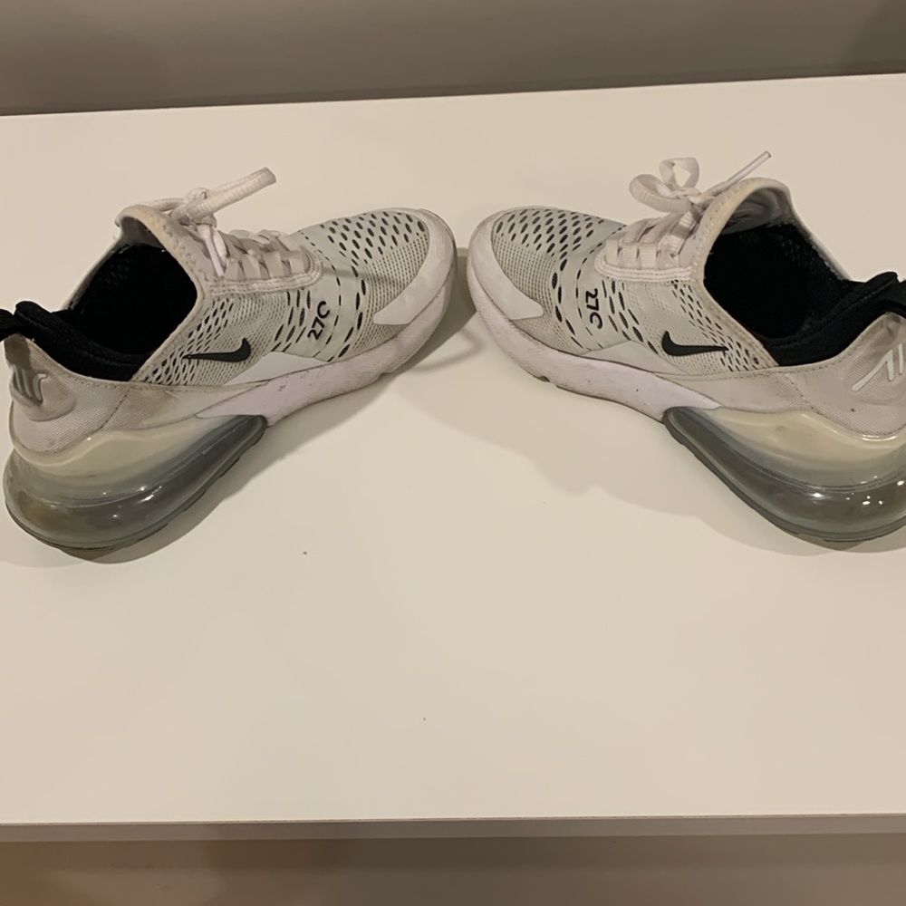 Sneaker - Picture 7 of 7